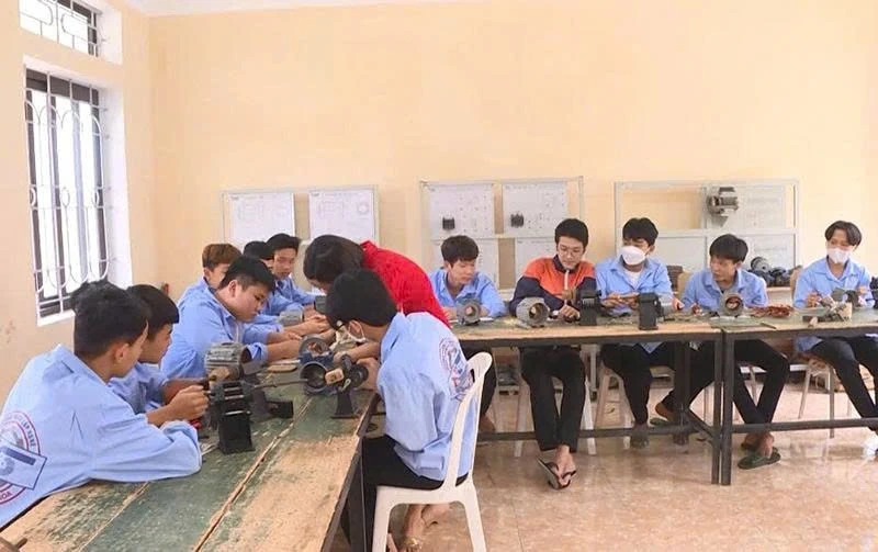 Giải pháp hạn chế lao động xuất cảnh trái phép